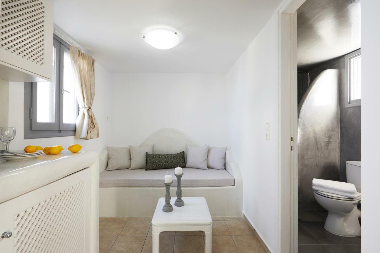 Golden East Apartment Imerovigli (Santorini)
